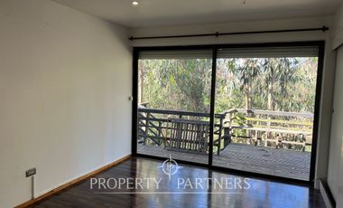 Parcela con moderna casa en Portal San Juan