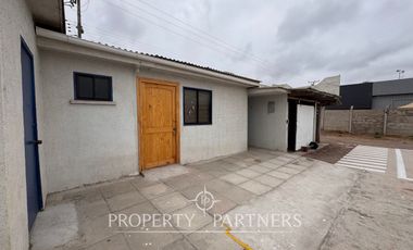 Arriendo Terreno de 1100m2 con oficina en Barrio Industrial