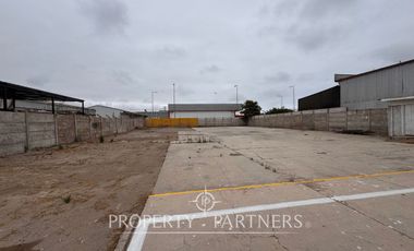Arriendo Terreno de 1100m2 con oficina en Barrio Industrial
