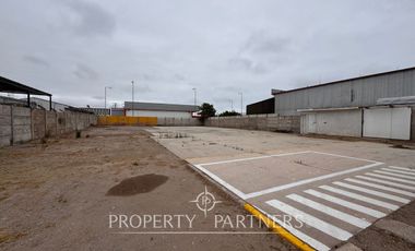 Arriendo Terreno de 1100m2 con oficina en Barrio Industrial