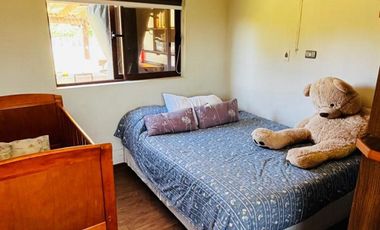 Casa en excelente estado en condominio seguro cercano a colegios