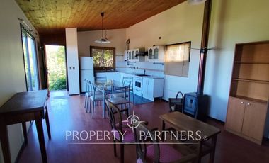 Se vende casa más cabaña, excelente vista al lago Villarrica.