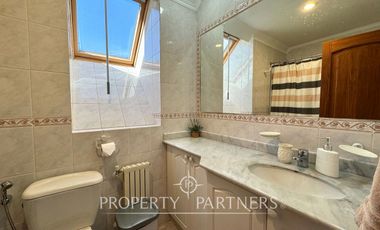 Hermosa propiedad en condominio Lomas del Carmen, con inmejorable vista.