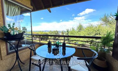 Hermosa propiedad en condominio Lomas del Carmen, con inmejorable vista.