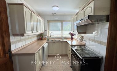 Hermosa propiedad en condominio Lomas del Carmen, con inmejorable vista.