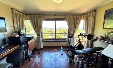 Hermosa propiedad en condominio Lomas del Carmen, con inmejorable vista.