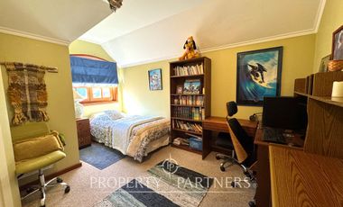 Hermosa propiedad en condominio Lomas del Carmen, con inmejorable vista.