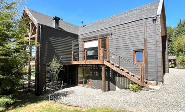 Hermosa casa en exclusivo condominio La Puntilla