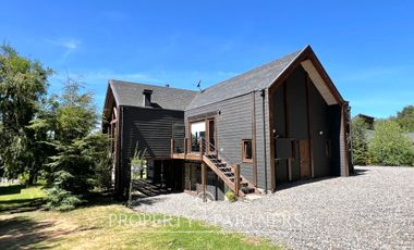 Hermosa casa en exclusivo condominio La Puntilla