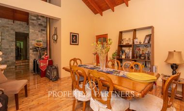 Parcela ubicada en sector de Santa Rita, con 2 viviendas, oportunidad unica!