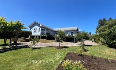 Casa Santo Domingo tradicional con espectacular vista a desembocadura río Maipo
