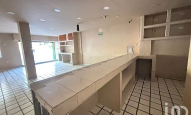 Se renta local comercial en Insurgentes Sur  Glorieta Chilpancingo  Roma Sur