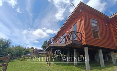 Casa con vista al volcán a pasos del centro de Panguipulli