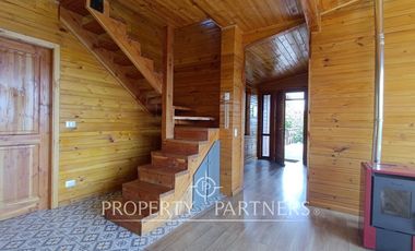 Casa con vista al volcán a pasos del centro de Panguipulli