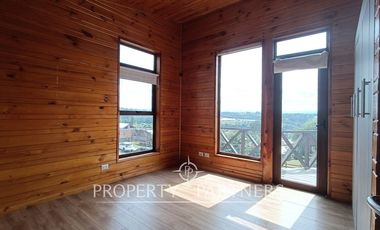 Casa con vista al volcán a pasos del centro de Panguipulli