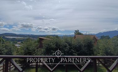 Casa con vista al volcán a pasos del centro de Panguipulli