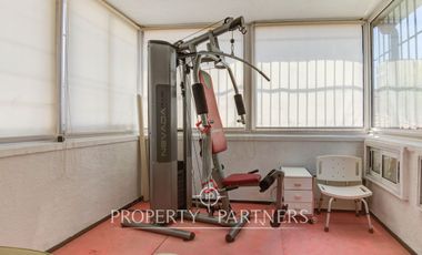 Amplia casa remodelada en venta cercana a metro Inés de Suárez, Providencia