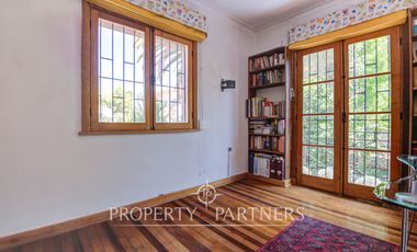 Amplia casa remodelada en venta cercana a metro Inés de Suárez, Providencia