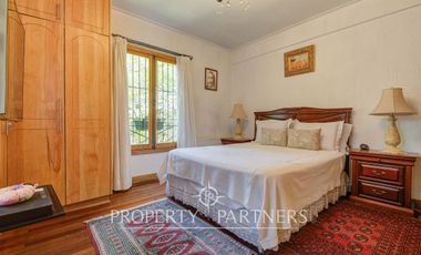 Amplia casa remodelada en venta cercana a metro Inés de Suárez, Providencia