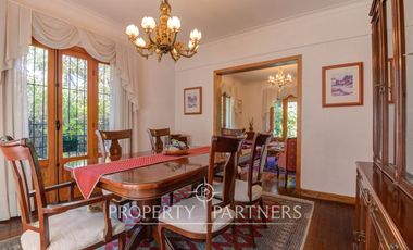 Amplia casa remodelada en venta cercana a metro Inés de Suárez, Providencia