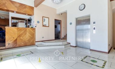 Arriendo de hotel equipado de 6 niveles con 21 departamentos, llegar e instalarse