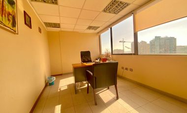 Venta oficina de 4 privados en Parque Brasil