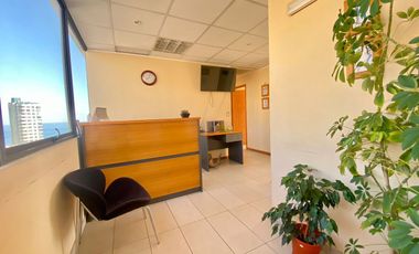 Venta oficina de 4 privados en Parque Brasil