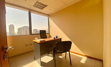 Venta oficina de 4 privados en Parque Brasil