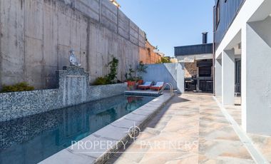 Alto Macul , Moderna , excelente ubicacion, sector cordillerano , totalmente remodelada y espaciosa .