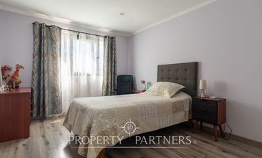 Alto Macul , Moderna , excelente ubicacion, sector cordillerano , totalmente remodelada y espaciosa .