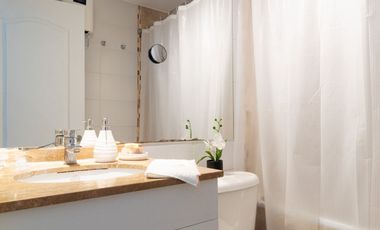 Alto Macul , Moderna , excelente ubicacion, sector cordillerano , totalmente remodelada y espaciosa .