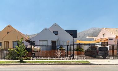 Alto Macul , Moderna , excelente ubicacion, sector cordillerano , totalmente remodelada y espaciosa .