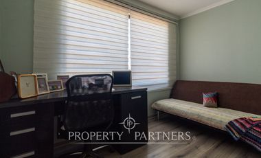 Alto Macul , Moderna , excelente ubicacion, sector cordillerano , totalmente remodelada y espaciosa .