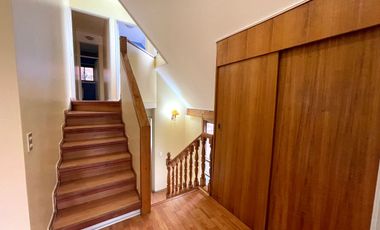 En arriendo gran  casa en  condominio