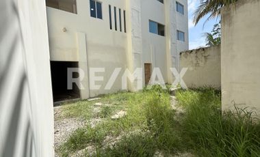 Local Comercial en Venta - (3)