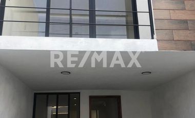 CASA EN VENTA EN TOLUCA - (3)