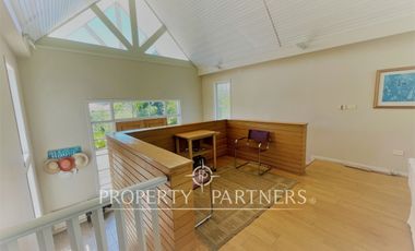 Casa de dos pisos con vista a cancha de golf condominio Las Brisas