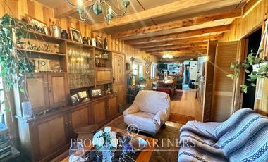 Hermosa parcela con casa y 4 cabañas orilla ruta