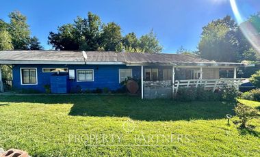 Hermosa parcela con casa y 4 cabañas orilla ruta