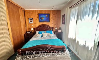 Hermosa parcela con casa y 4 cabañas orilla ruta