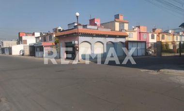 Renta Locales Comerciales en Toluca Estado de Mexico, Fraccionamiento Sauces V.  - (3)