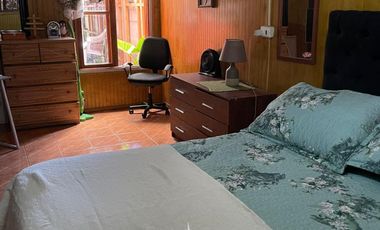Acogedora casa en sector residencial de Pirque