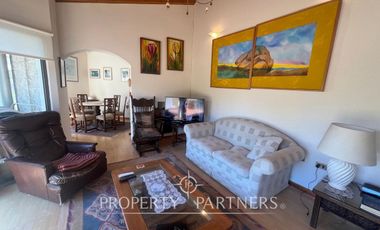 Hermosa parcela con casa estilo español en Huertos de Chile, Santo Domingo.