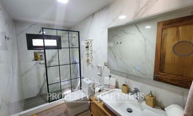 Linda y moderna casa en condominio a orillas del Río Cruces