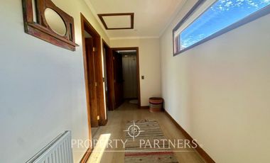 Se vende hermosa casa en parcela de 5.000 mts2 con recepción municipal