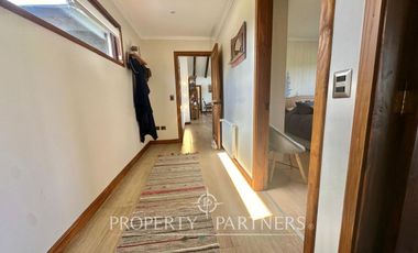 Se vende hermosa casa en parcela de 5.000 mts2 con recepción municipal