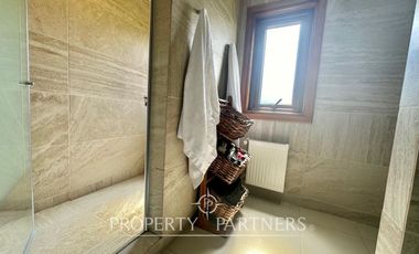 Se vende hermosa casa en parcela de 5.000 mts2 con recepción municipal