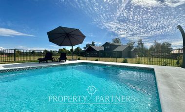 Se vende hermosa casa en parcela de 5.000 mts2 con recepción municipal