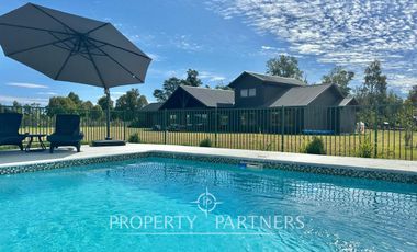 Se vende hermosa casa en parcela de 5.000 mts2 con recepción municipal