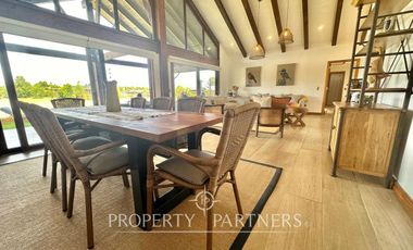 Se vende hermosa casa en parcela de 5.000 mts2 con recepción municipal